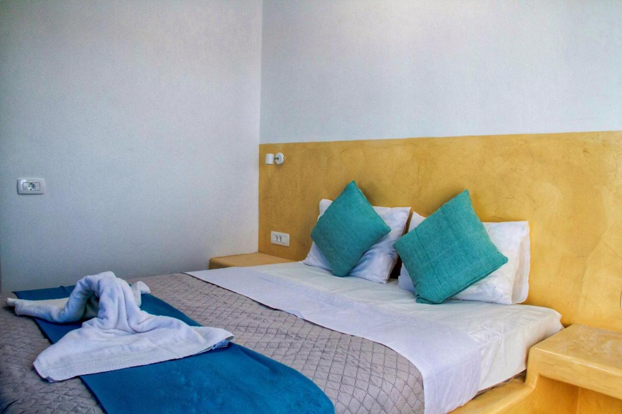 Aparthotel White Element Karterados (Santorini)